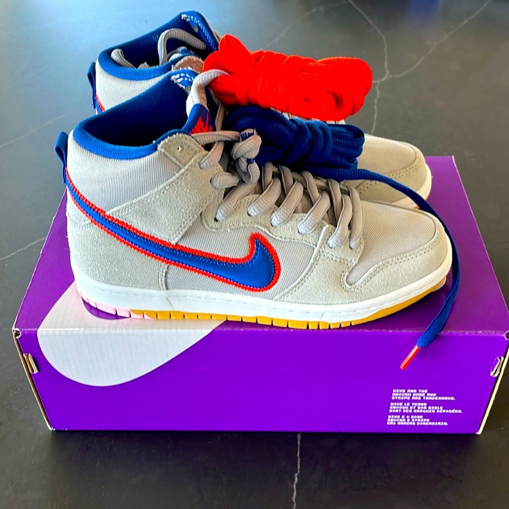 Nike sb dunk high prm cloud grey and rush blue size 5.5 mens